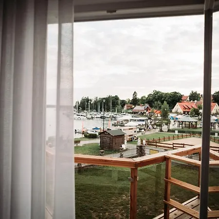 Z Widokiem Na Jezioro Aparthotel *