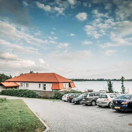 Z Widokiem Na Jezioro