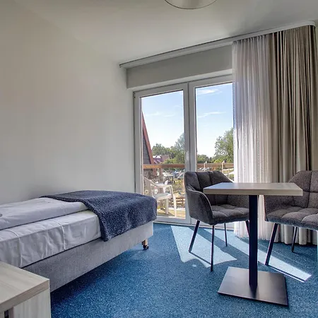 Z Widokiem Na Jezioro Aparthotel Ryn (Warmian-Masurian)