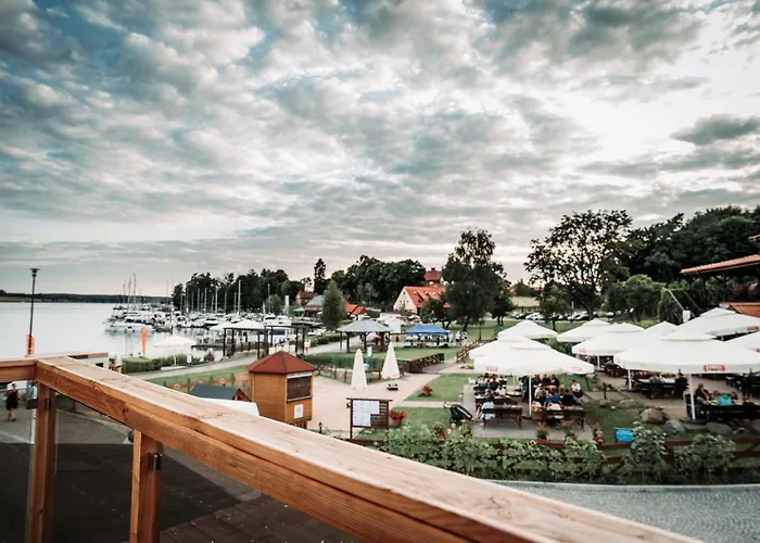 Aparthotel Z Widokiem Na Jezioro