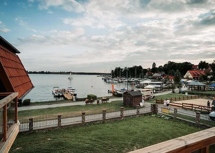 Z Widokiem Na Jezioro 3*