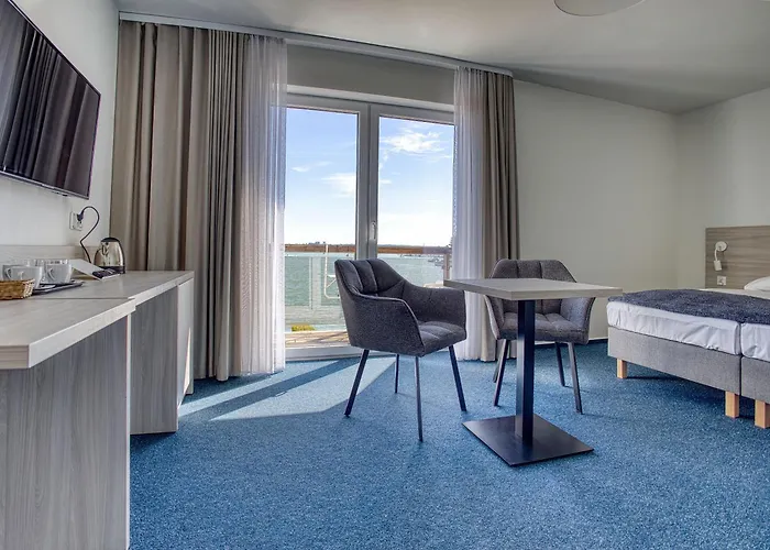 Aparthotel Z Widokiem Na Jezioro Ryn (Warmian-Masurian)